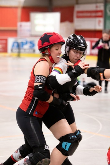 Thorsten-Lasrich-Ruhrpott-Rollergirls-vs-Sucker-Punch-Roller-Derby-29