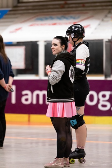 Thorsten-Lasrich-Ruhrpott-Rollergirls-vs-Sucker-Punch-Roller-Derby-35