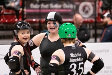 Thorsten-Lasrich-Ruhrpott-Rollergirls-vs-Sucker-Punch-Roller-Derby-37