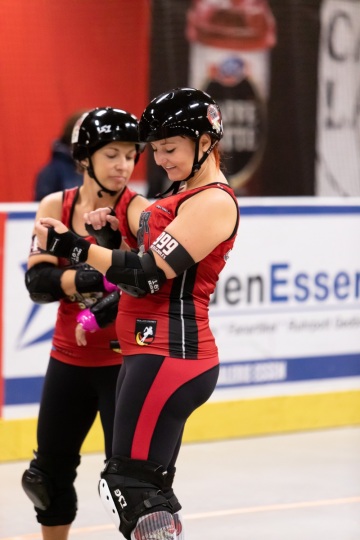 Thorsten-Lasrich-Ruhrpott-Rollergirls-vs-Sucker-Punch-Roller-Derby-40