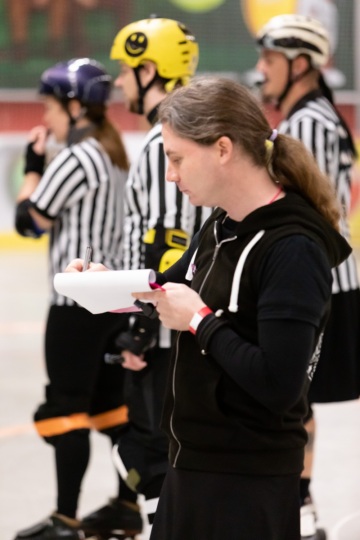 Thorsten-Lasrich-Ruhrpott-Rollergirls-vs-Sucker-Punch-Roller-Derby-43
