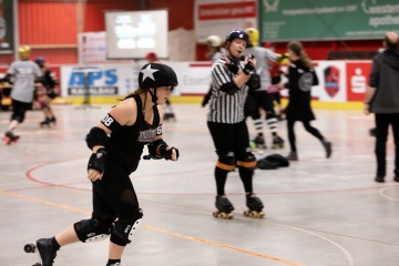 Thorsten-Lasrich-Ruhrpott-Rollergirls-vs-Sucker-Punch-Roller-Derby-67