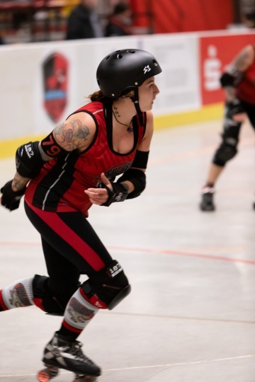 Thorsten-Lasrich-Ruhrpott-Rollergirls-vs-Sucker-Punch-Roller-Derby-94