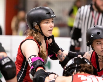 Thorsten-Lasrich-Ruhrpott-Rollergirls-vs-Sucker-Punch-Roller-Derby-120