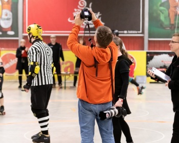 Thorsten-Lasrich-Ruhrpott-Rollergirls-vs-Sucker-Punch-Roller-Derby-51