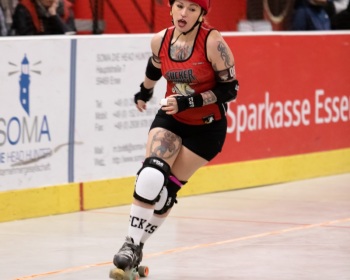 Thorsten-Lasrich-Ruhrpott-Rollergirls-vs-Sucker-Punch-Roller-Derby-88